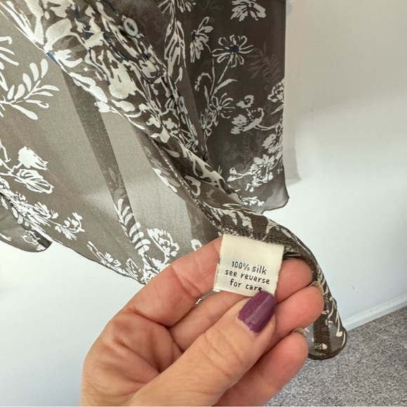 Tyler boe Silk floral ruffle blouse Size 6 - Picture 6 of 7